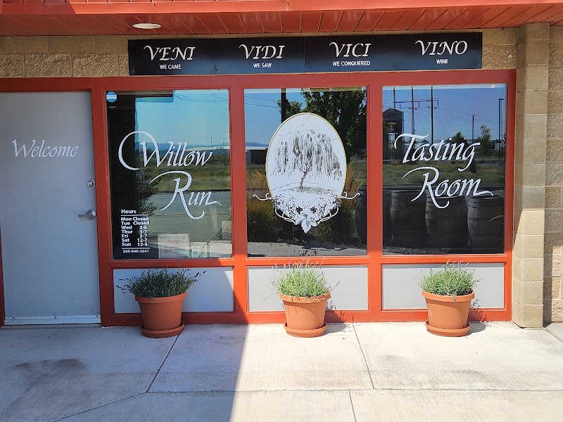 Photo of Willow Run Vineyard tasting room