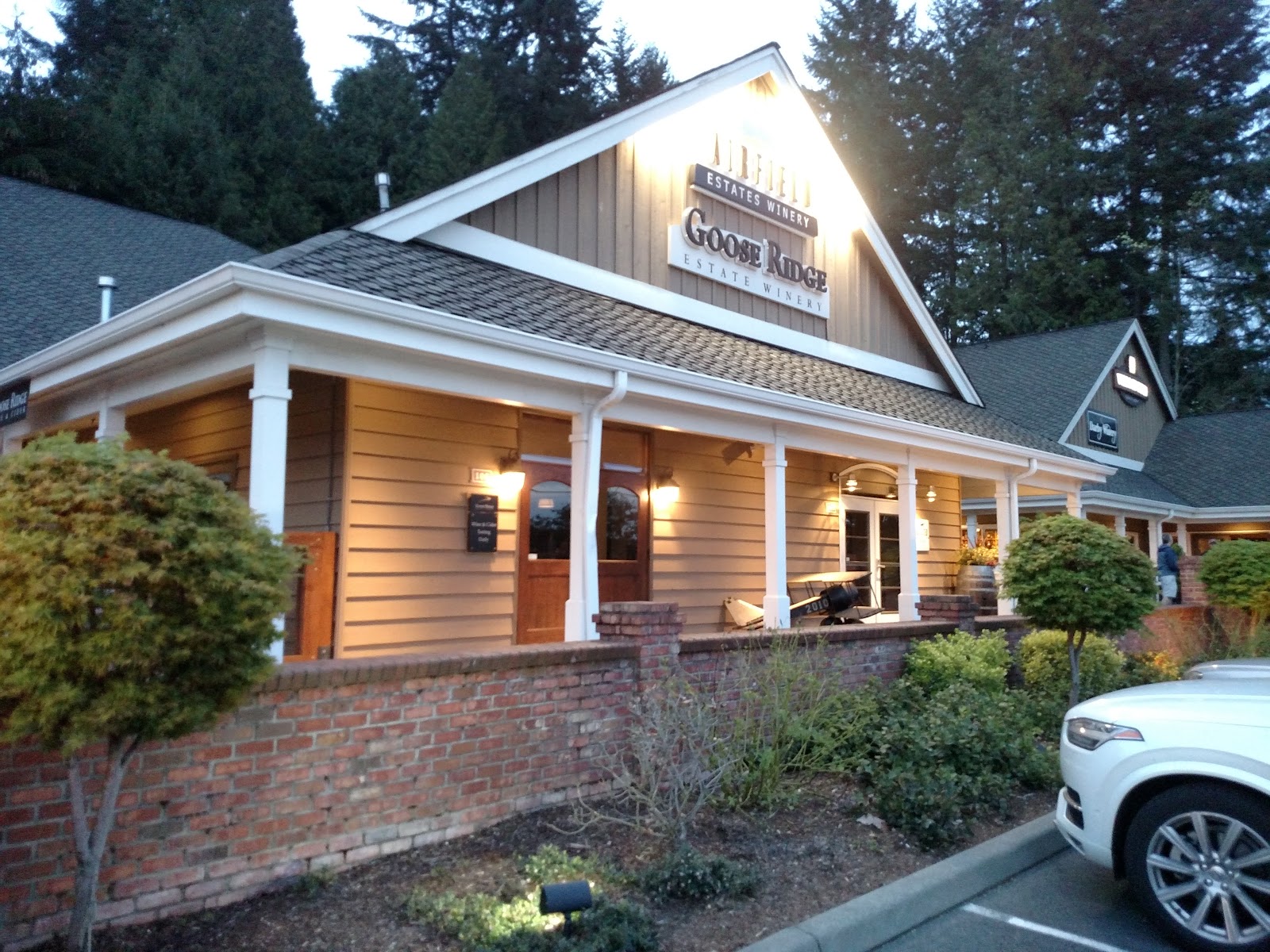 Photo of Airfield Estates Winery Woodinville Tasting Room