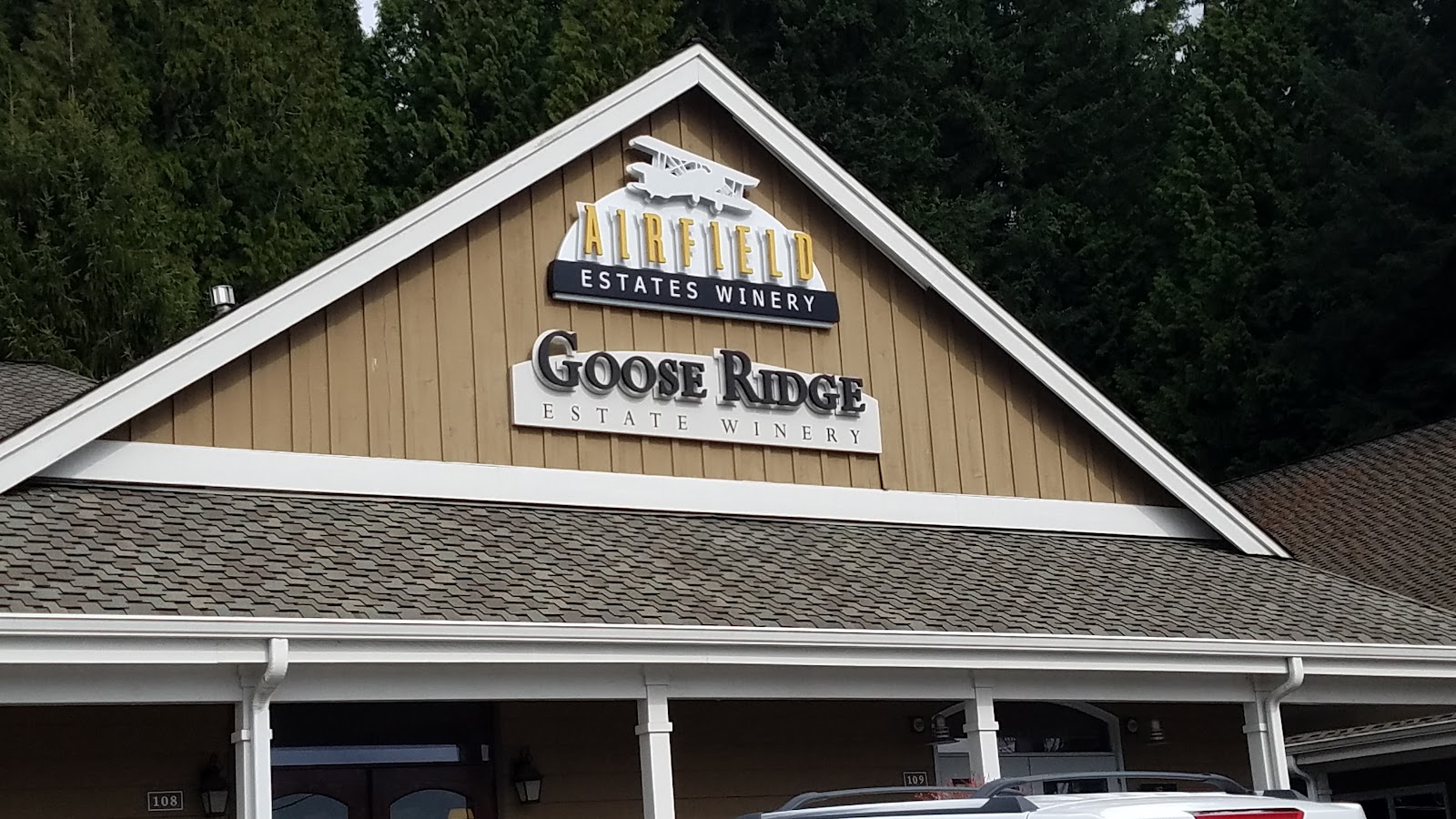 Photo of Airfield Estates Winery Woodinville Tasting Room