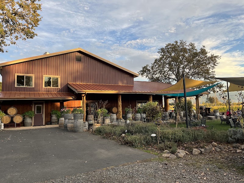 Photo of Hood Crest Winery and Distillers