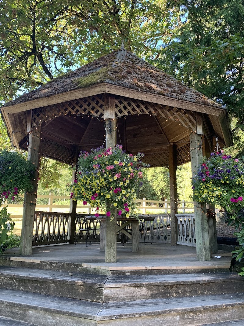 Photo of Chateau Lill featuring Lill Family Wines