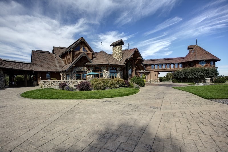 Photo of Yellowhawk Resort and Sparkling House
