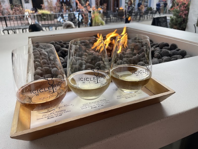 Photo of Icicle Ridge Winery: Uptown